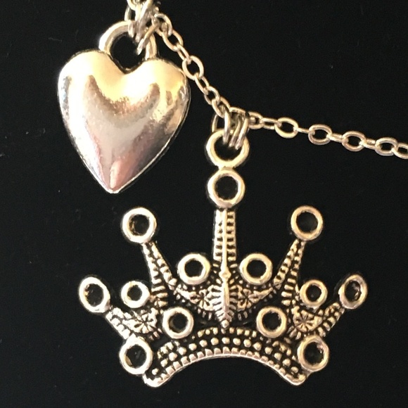 Alice in Wonderland by Lewis Carroll Handmade Literature Necklace, Book Cover - Picture 4 of 16